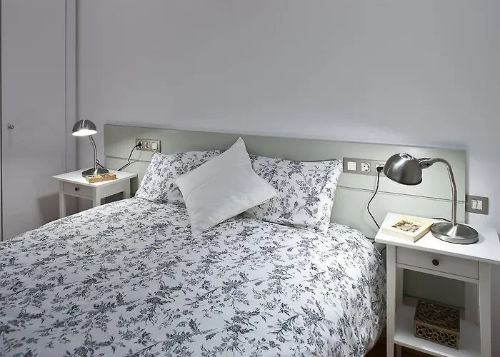 Flateli Lluria * 巴塞罗那