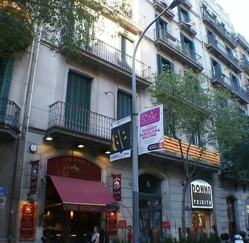 公寓 Flateli Lluria *