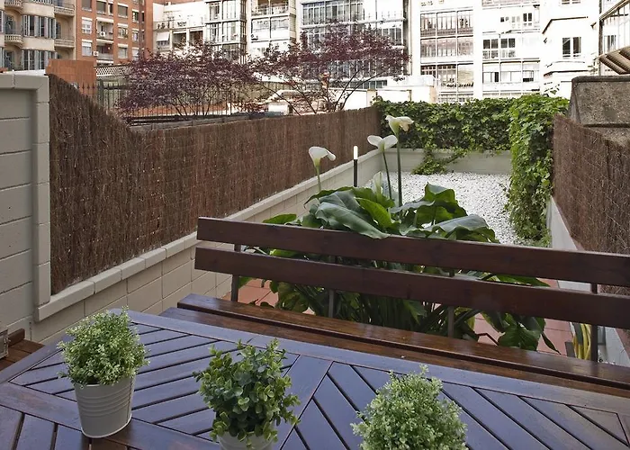 Flateli Lluria 公寓