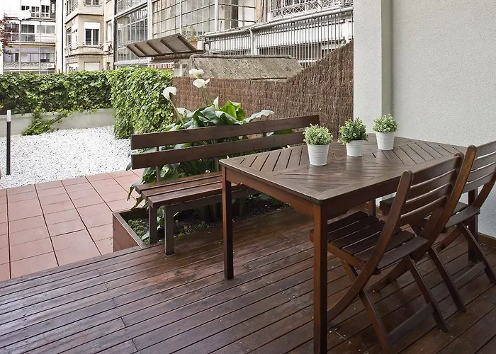 Flateli Lluria 公寓 *