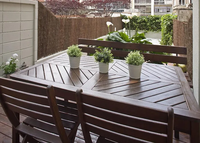 Flateli Lluria 公寓