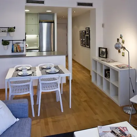 Flateli Lluria شقة برشلونة